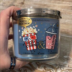 Bath & Body Works Popcorn & Slushie Candle - Blue and Silver